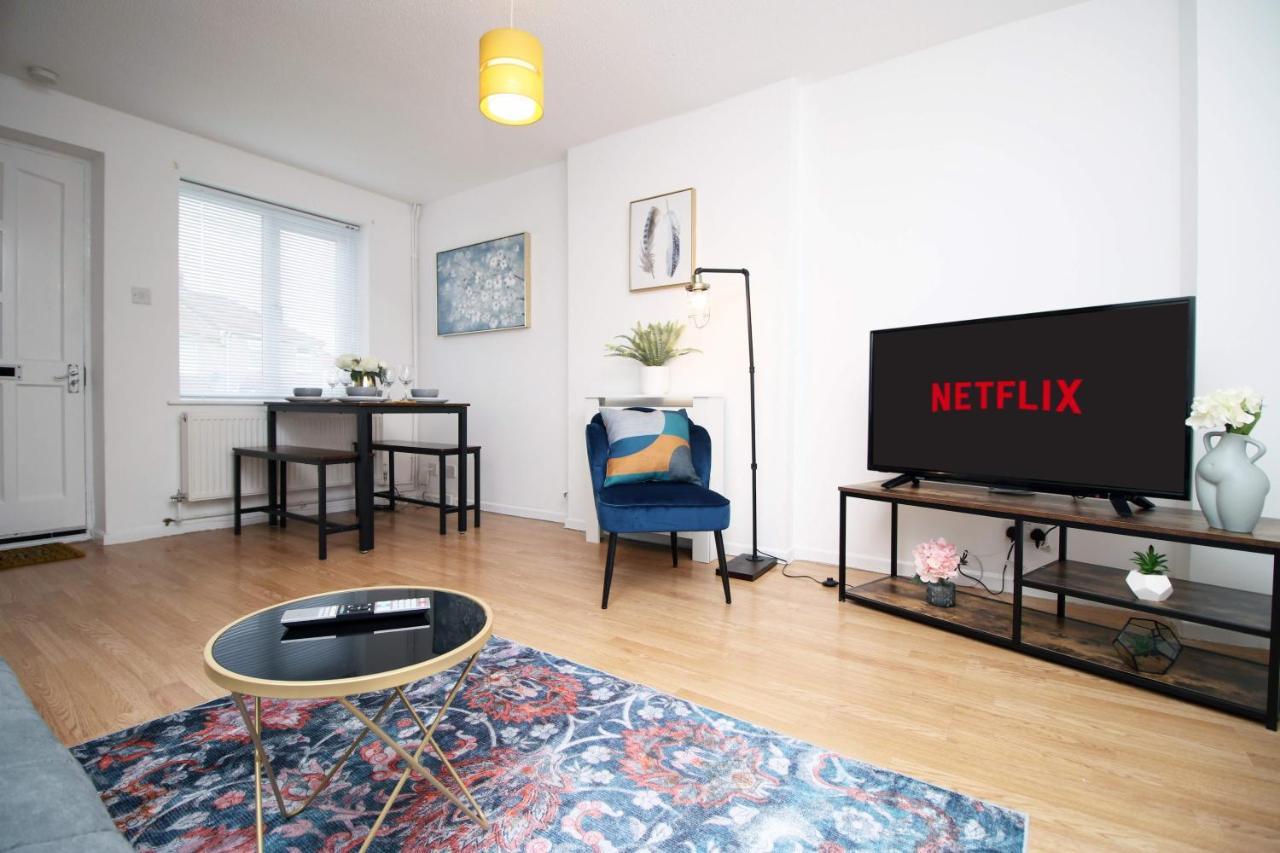 2Bedroom Home- Free Parking, Wi-Fi & Patio- Available For Long Or Short Term Bristol Kültér fotó
