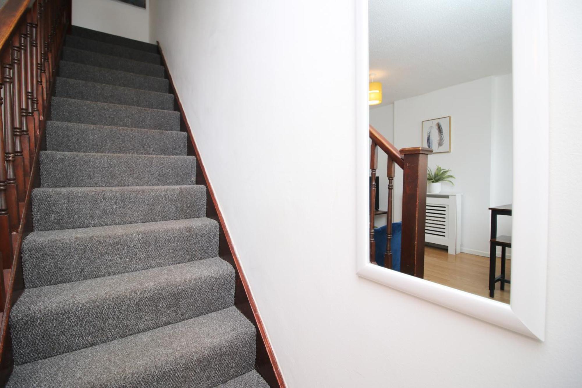 2Bedroom Home- Free Parking, Wi-Fi & Patio- Available For Long Or Short Term Bristol Kültér fotó